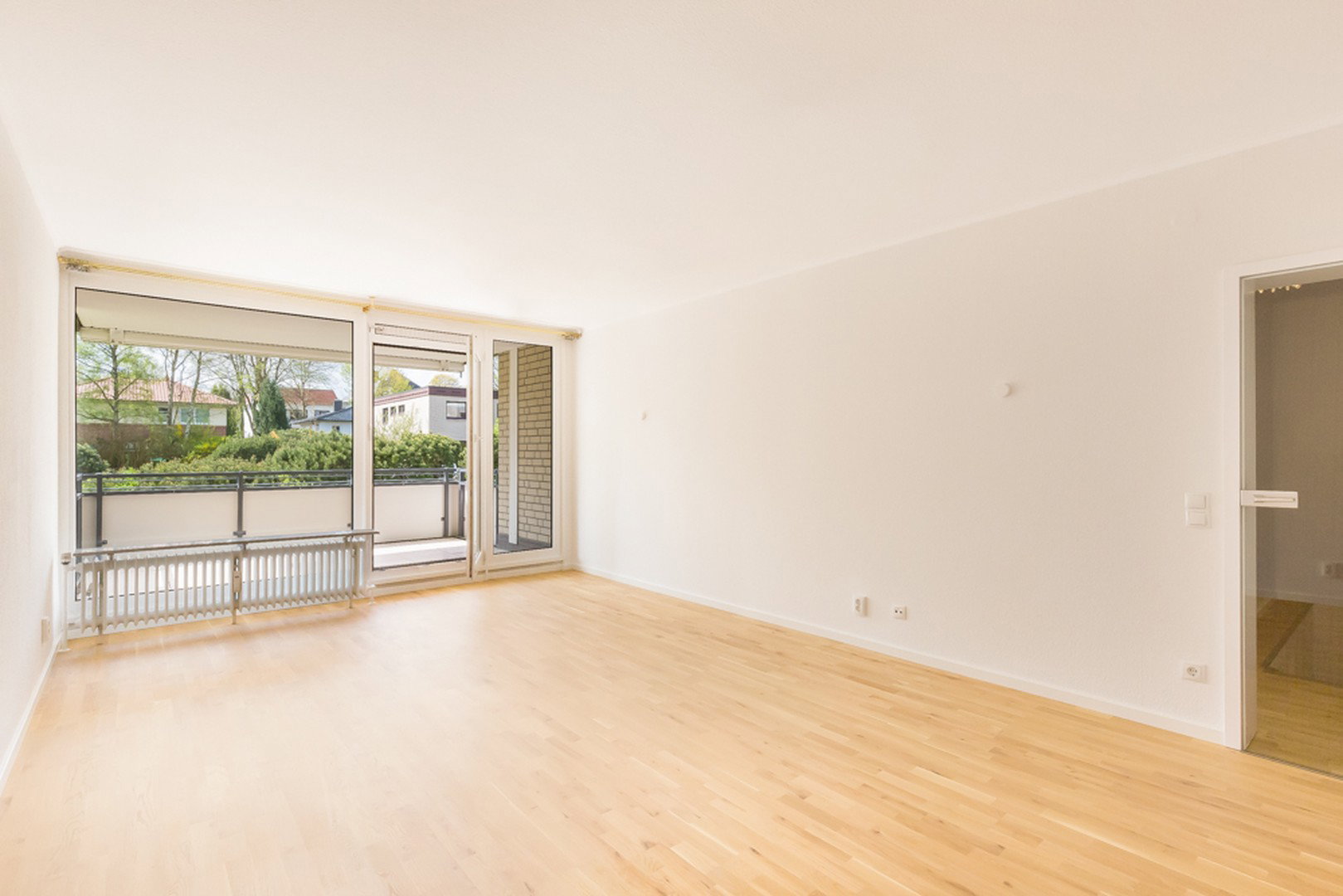 Foto 5 von 12 — Blankenese: Moderne, ruhige 5 Zi EG/ST Whg inkl.2 Zi, Sauna, Duschbad im Souterrain