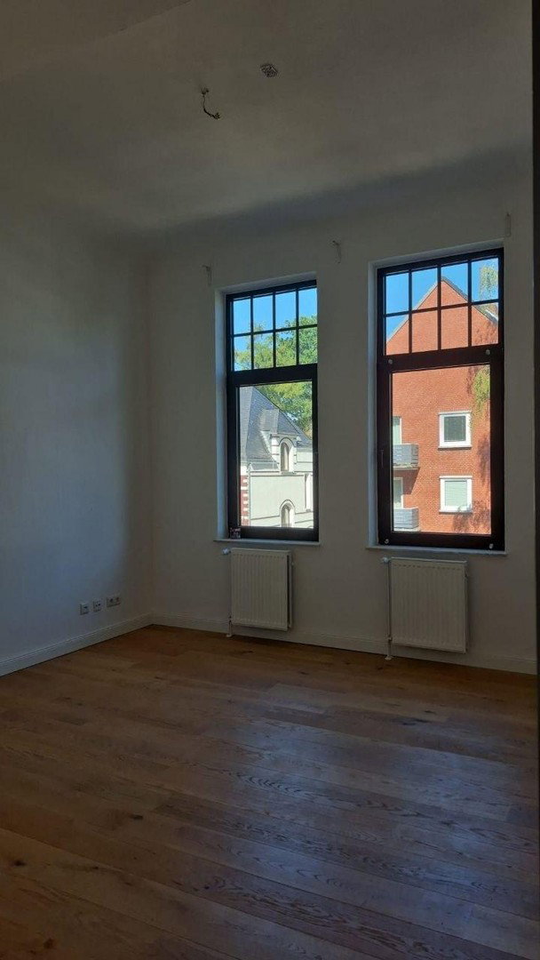 Foto 11 von 12 — Bremen-Schwachhausen | Exklusive 4-Zimmer-Altbauwohnung, 105 m², 2 Balkone, provisionsfrei