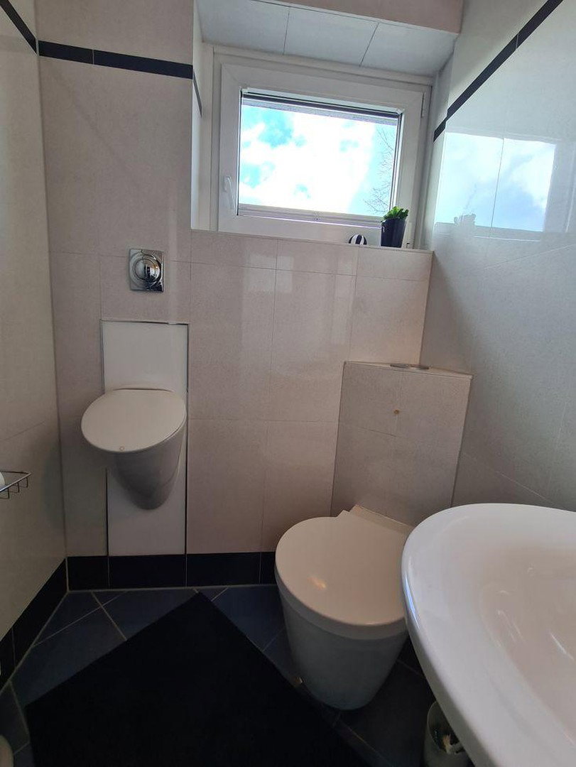 Foto 12 von 12 — 3 Zimmer plus separatem Büroraum - Naturschutzgebiet plus 1A Infrastruktur