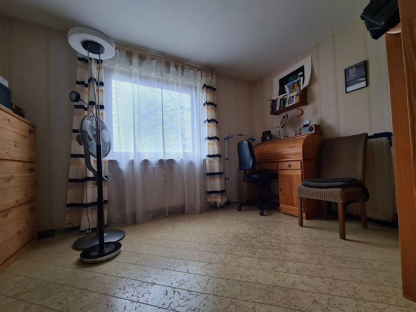 Foto 6 von 12 — 3 Zimmer plus separatem Büroraum - Naturschutzgebiet plus 1A Infrastruktur