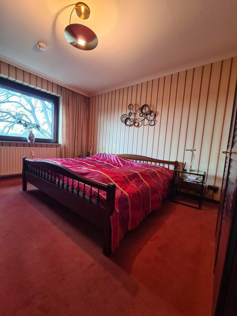 Foto 7 von 12 — 3 Zimmer plus separatem Büroraum - Naturschutzgebiet plus 1A Infrastruktur