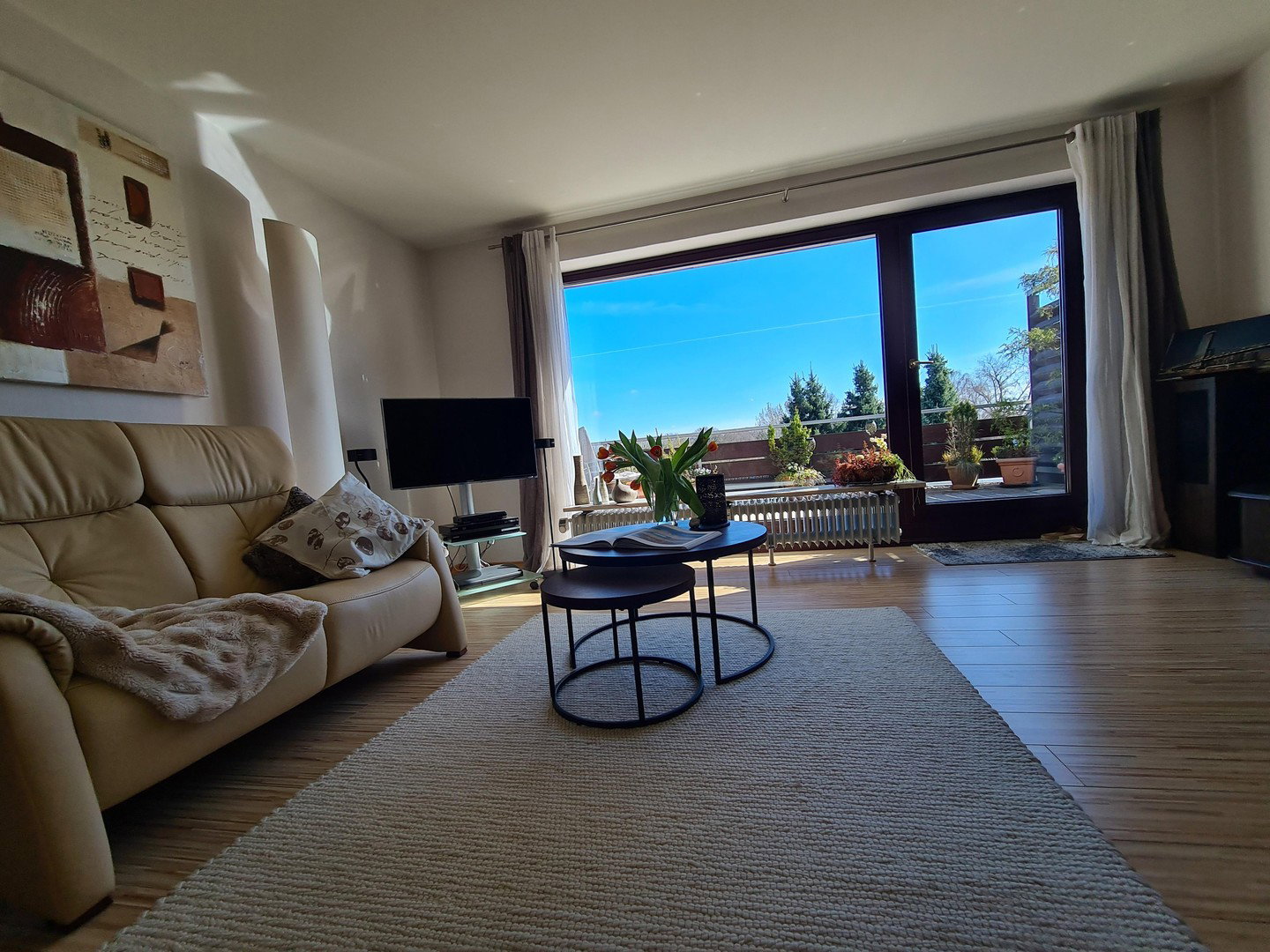 Foto 11 von 12 — 3 Zimmer plus separatem Büroraum - Naturschutzgebiet plus 1A Infrastruktur