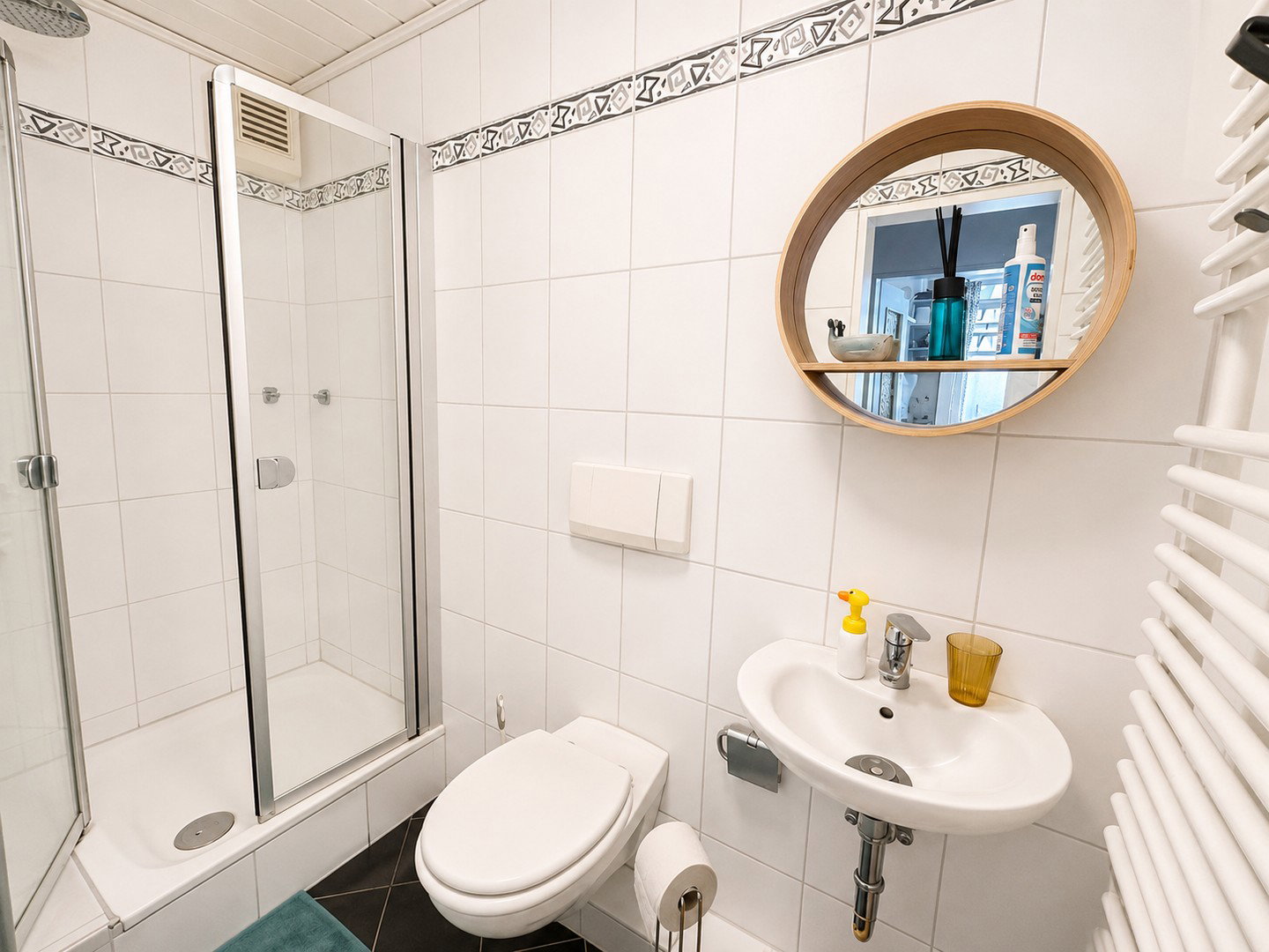Foto 5 von 11 — Lichtdurchflutete 3-Zimmerwohnung mit Balkon und Tiefgaragenstellplatz