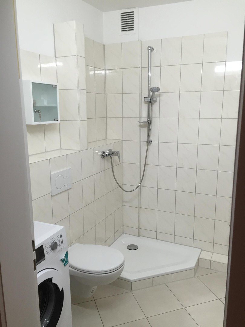 Foto 7 von 9 — PROVISIONSFREI: Helle 2-Zi-Wohnung mit XL-Terrasse & Stellplatz, sofort frei!