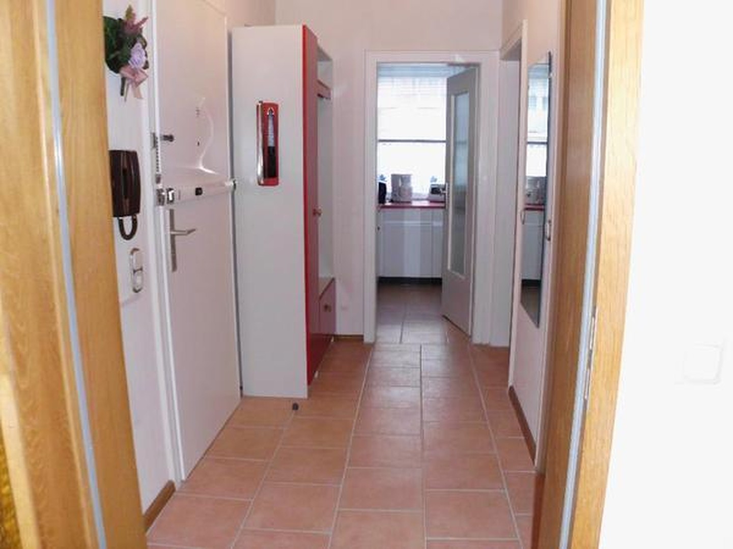 Foto 4 von 9 — PROVISIONSFREI: Helle 2-Zi-Wohnung mit XL-Terrasse & Stellplatz, sofort frei!