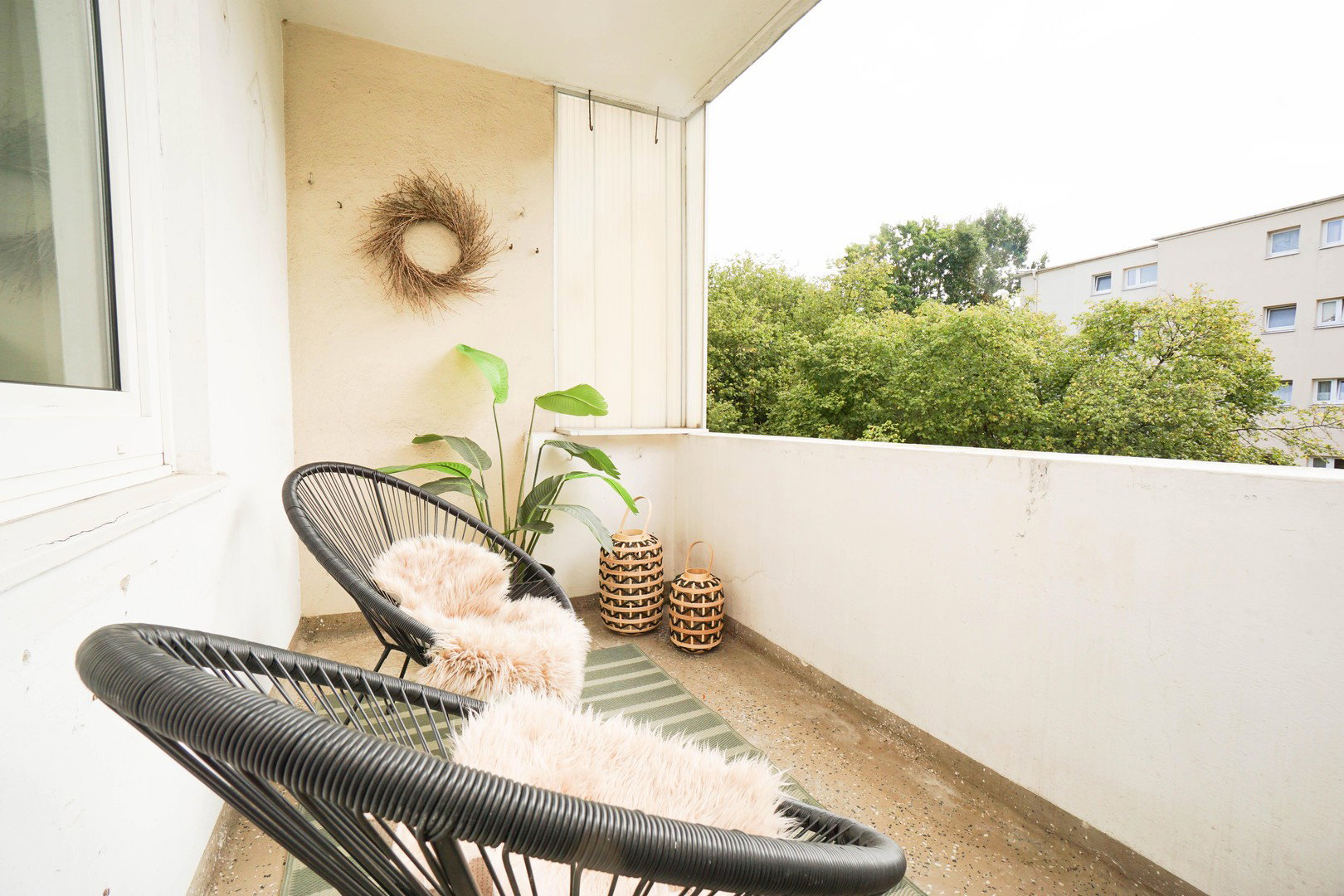 Foto 5 von 9 — SOFORT FREI: Helle Drei-Zimmer-WHG mit Balkon in der Neustadt