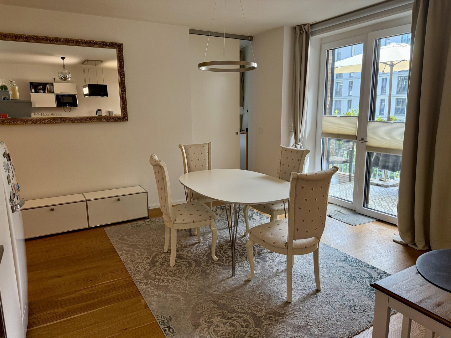 Foto 6 von 12 — Geschmackvolle Wohnung mit vier Zimmern, Balkon und Privatterrasse in HafenCity, Hamburg