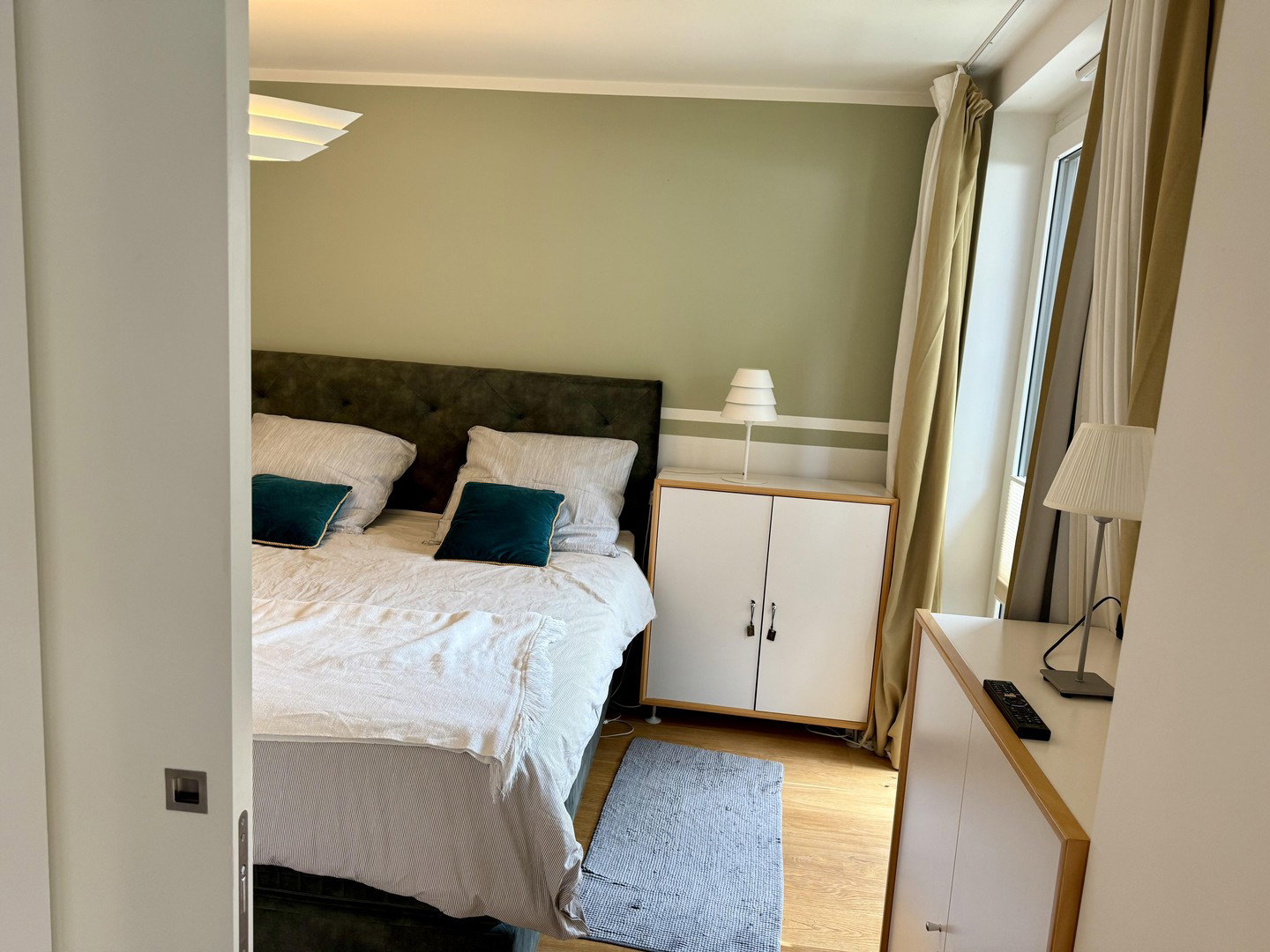 Foto 7 von 12 — Geschmackvolle Wohnung mit vier Zimmern, Balkon und Privatterrasse in HafenCity, Hamburg