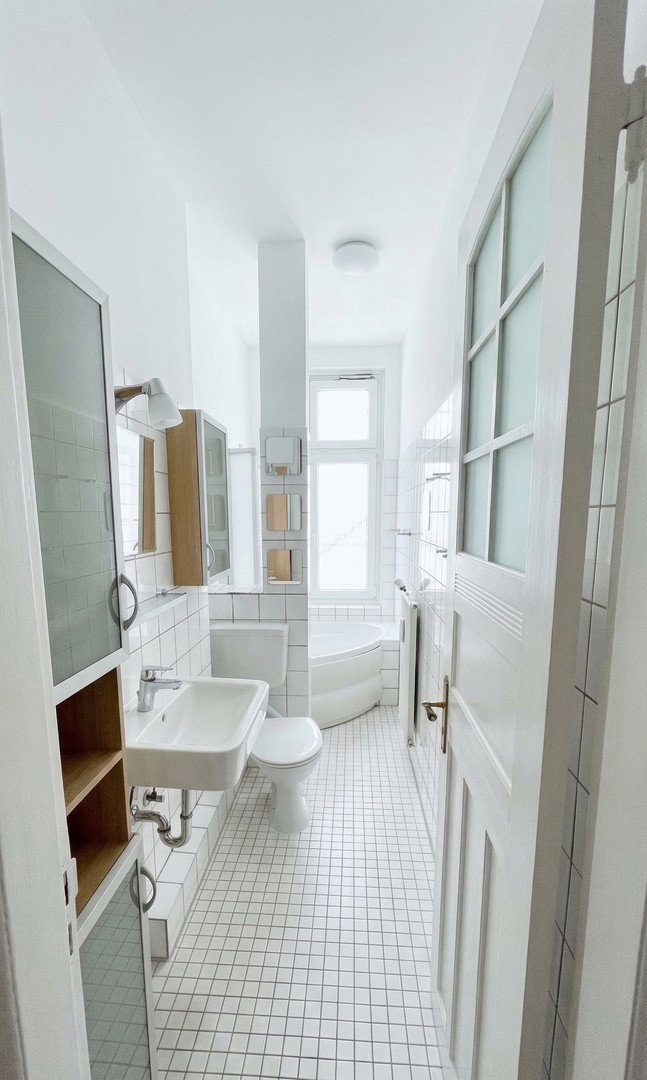 Foto 6 von 12 — 3 Zi. Altbau Eimsbüttel, modernisiert, hohe Decken, Holz-Dielen, Stuck, ca. 70qm, frei/bezugsfertig