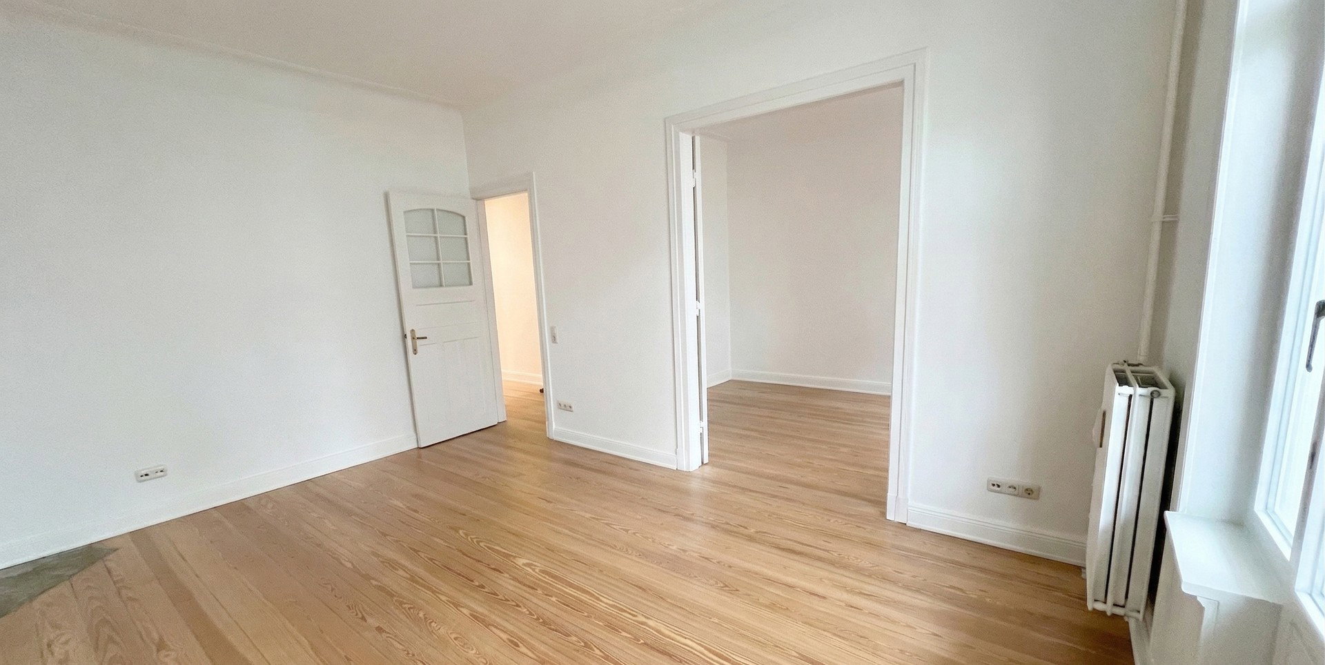 Foto 10 von 12 — 3 Zi. Altbau Eimsbüttel, modernisiert, hohe Decken, Holz-Dielen, Stuck, ca. 70qm, frei/bezugsfertig