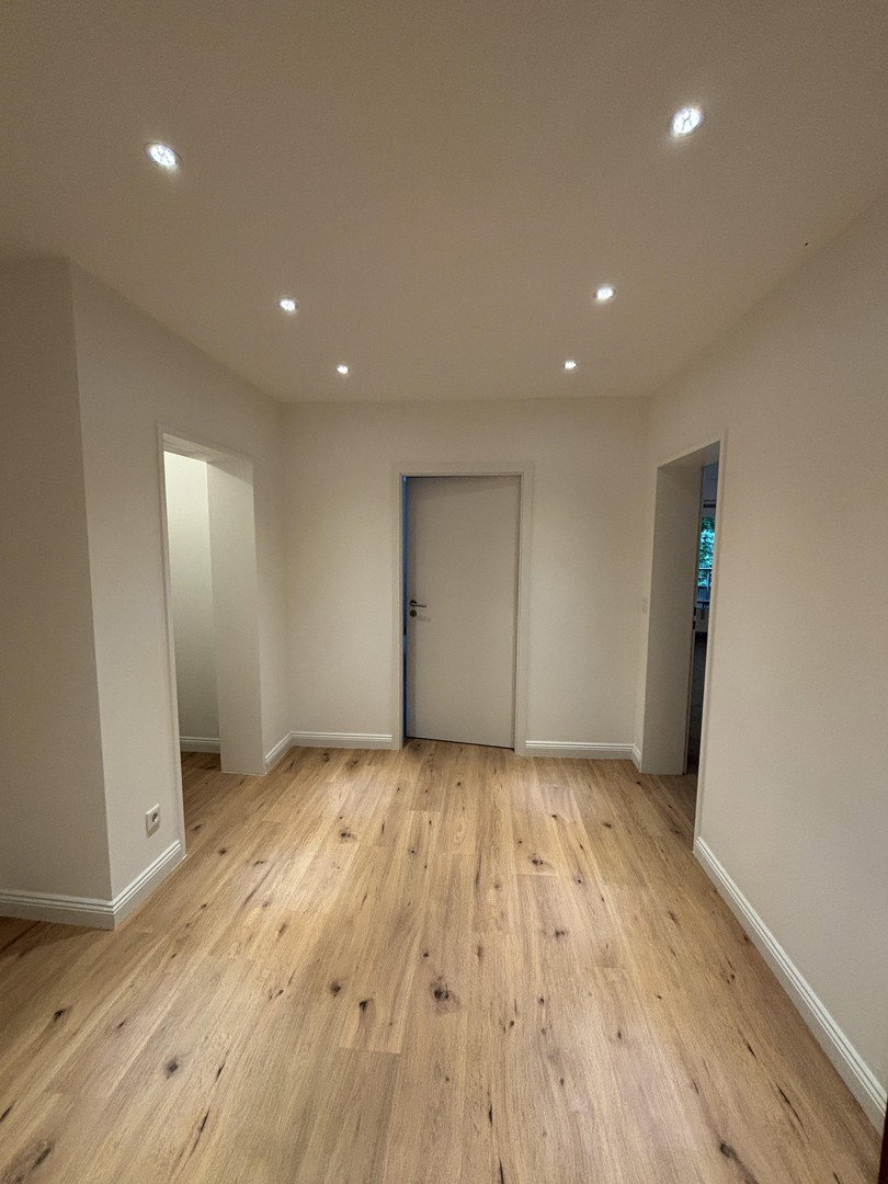 Foto 5 von 12 — Moderne 3-Zimmer ETW, Erstbezug nach Sanierung, inkl. TG-Stellplatz, ohne Courtage