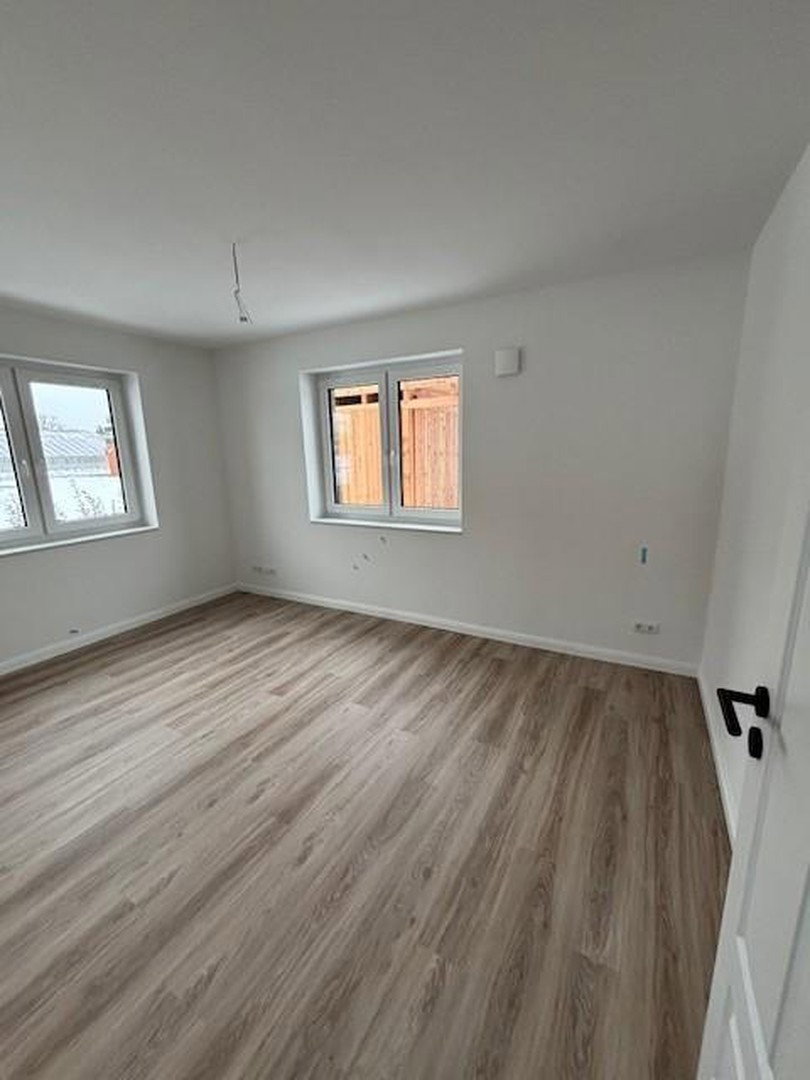 Foto 8 von 10 — Für Kapitalanleger, direkt an der Elbe, Neubau, Mietrendite 3,8%, Abschreibung 5%
