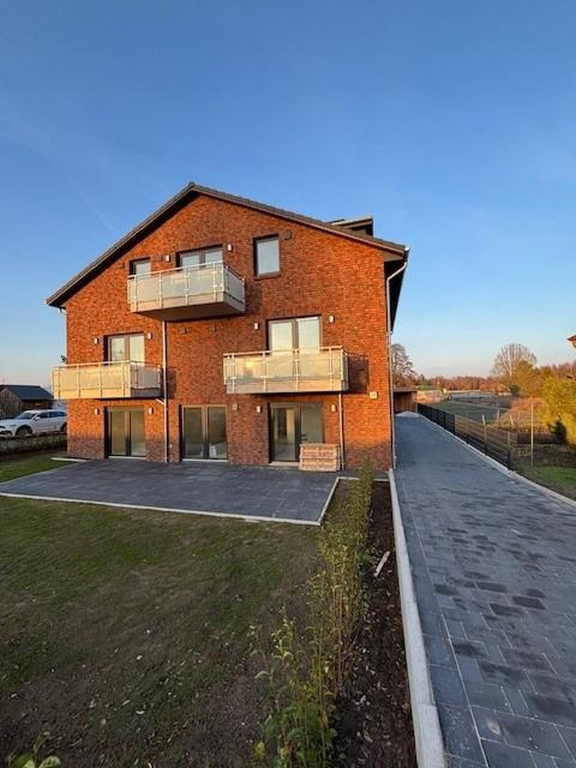 Foto 1 von 10 — Für Kapitalanleger, direkt an der Elbe, Neubau, Mietrendite 3,8%, Abschreibung 5%