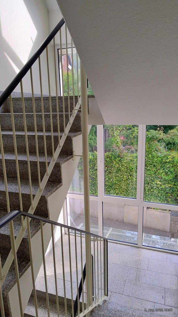 Foto 8 von 12 — Charmante 3-Zi.- Maisonettewhg, TG-Stellplatz ,Garten, Balkon in grüner Lage von Hamburg Meiendorg