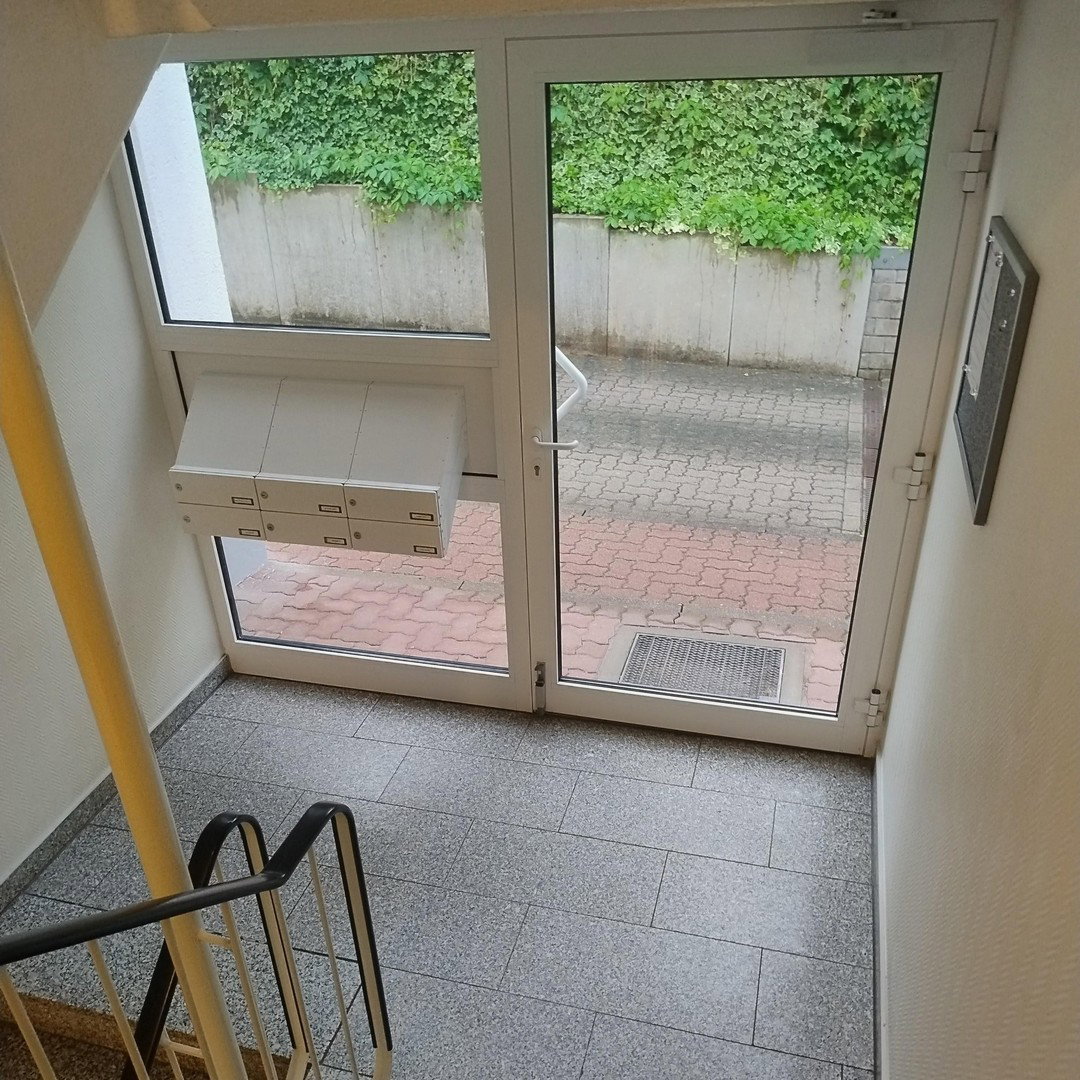 Foto 6 von 12 — Charmante 3-Zi.- Maisonettewhg, TG-Stellplatz ,Garten, Balkon in grüner Lage von Hamburg Meiendorg