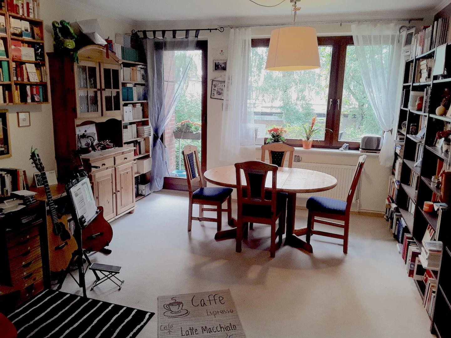 Foto 2 von 9 — Provisionsfrei: 3-Zimmer-Wohnung mit großem Entwicklungspotential