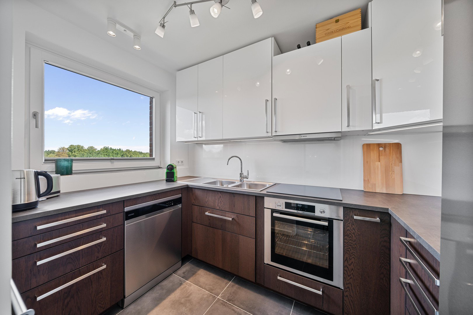 Foto 5 von 12 — Moderne Endetagenwohnung mit Aufzug im Herzen Rahlstedts