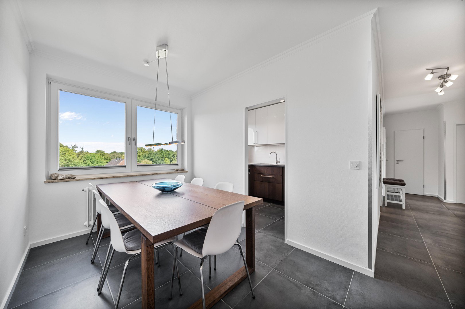Foto 4 von 12 — Moderne Endetagenwohnung mit Aufzug im Herzen Rahlstedts
