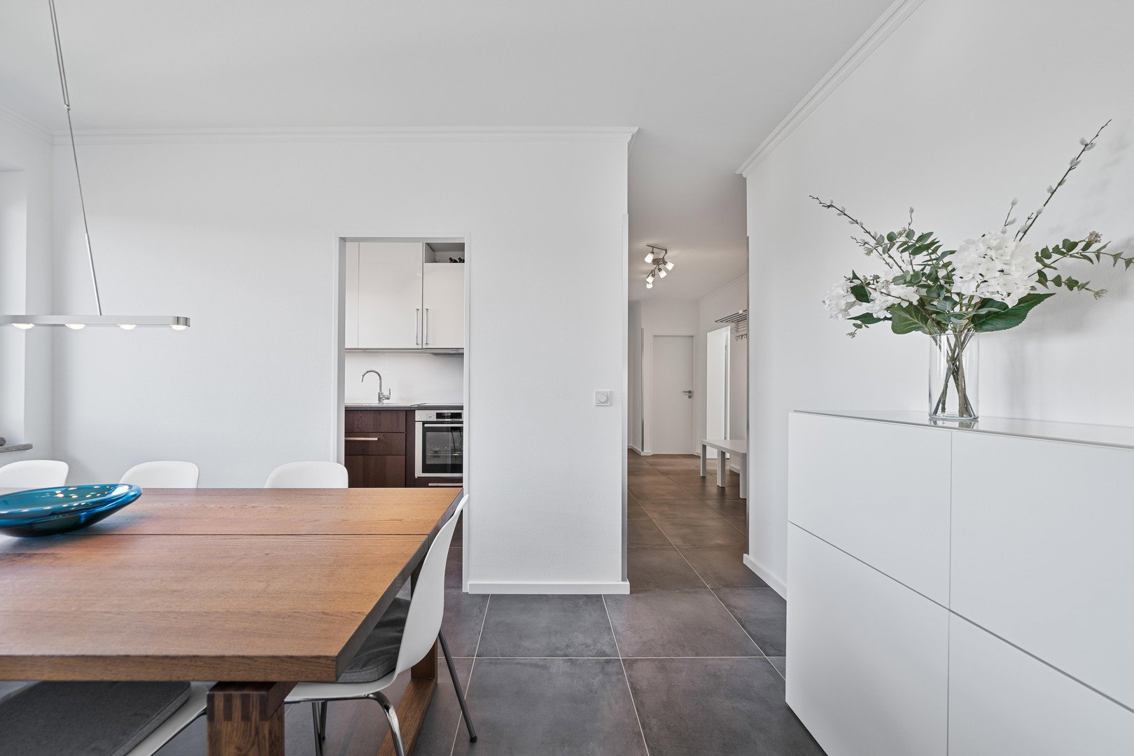 Foto 1 von 12 — Moderne Endetagenwohnung mit Aufzug im Herzen Rahlstedts