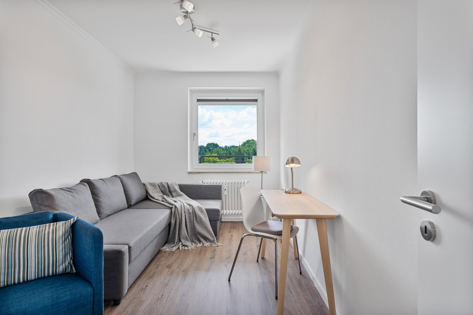 Foto 9 von 12 — Moderne Endetagenwohnung mit Aufzug im Herzen Rahlstedts