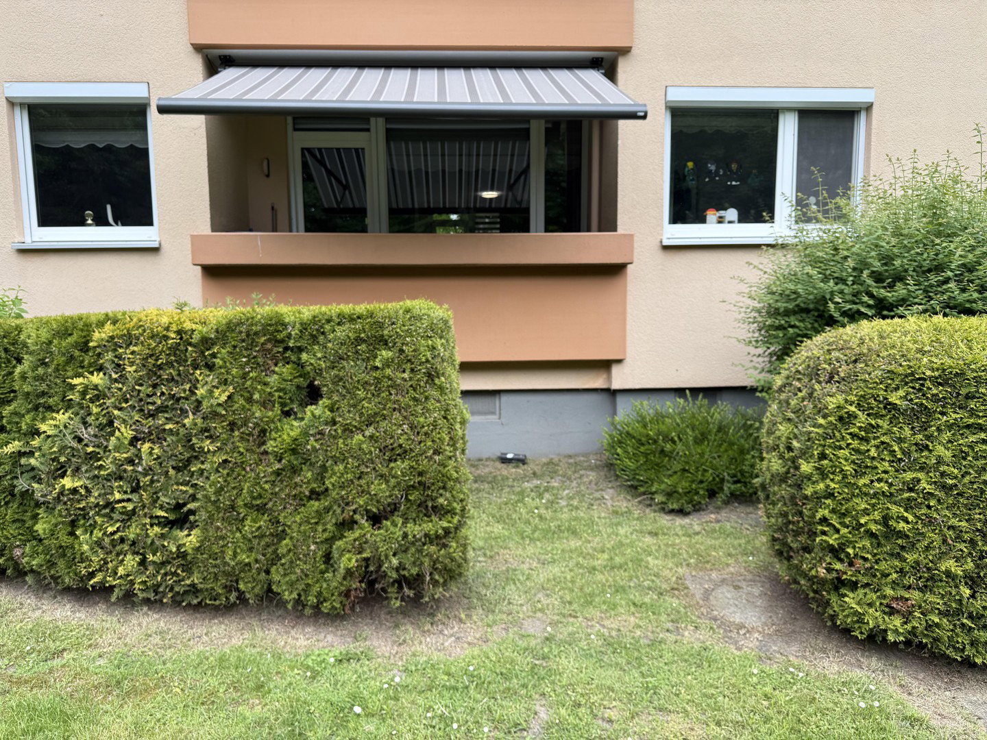 Foto 5 von 12 — Arbergen | 4-Zimmer Wohnung | Kernsaniert 2019 | Garage | Südbalkon mit Grünblick