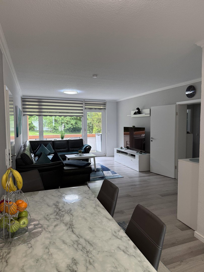 Foto 2 von 12 — Arbergen | 4-Zimmer Wohnung | Kernsaniert 2019 | Garage | Südbalkon mit Grünblick