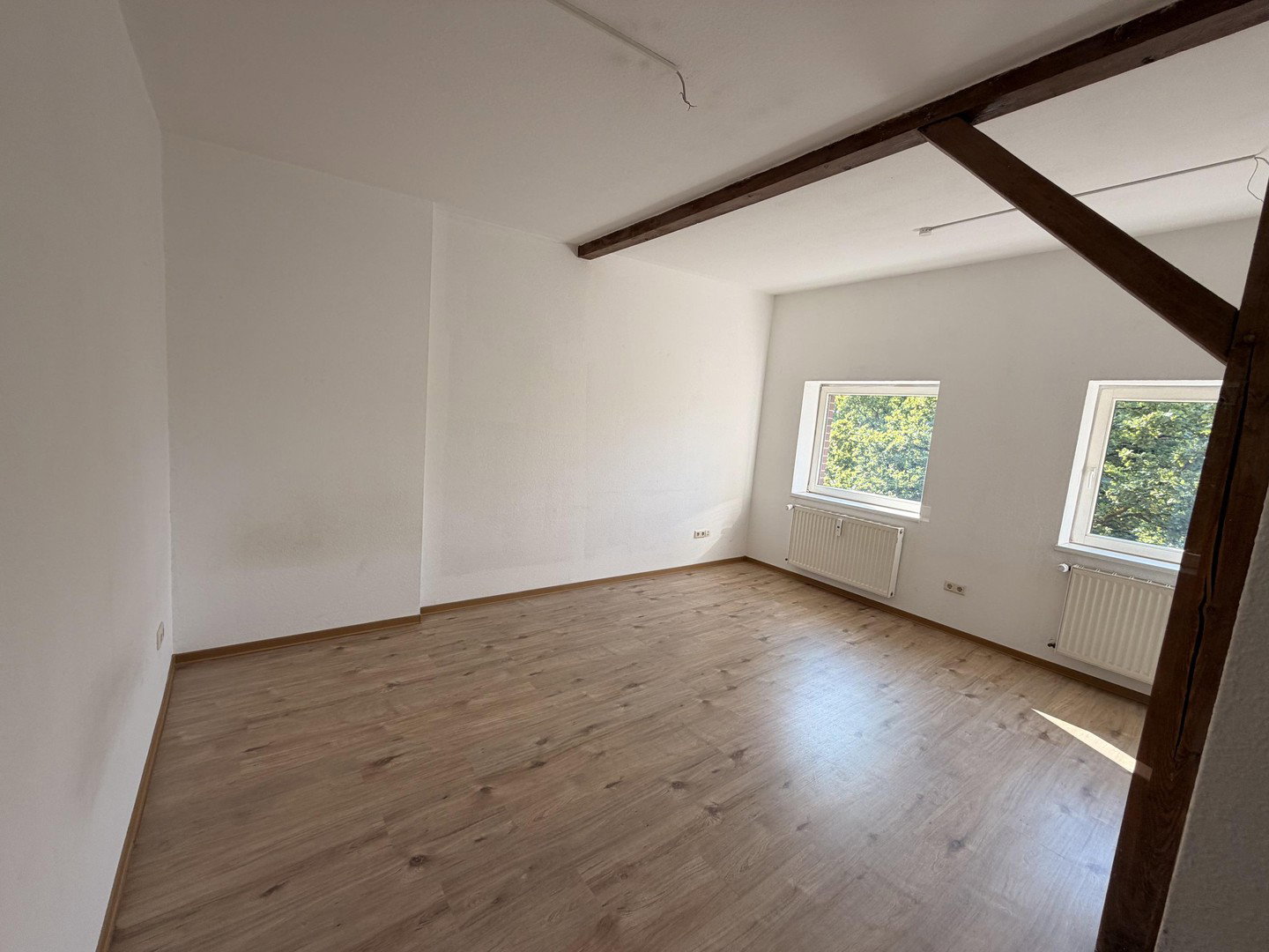 Foto 4 von 10 — 1-Zimmer - Dachgeschosswohnung in zentraler Lage zum Verkauf von Privat