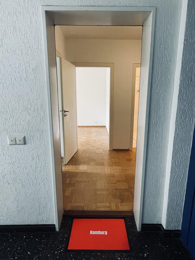 Foto 6 von 12 — Helle 2,5 Zimmer Wohnung mit großem Balkon in Stadtpark-Nähe