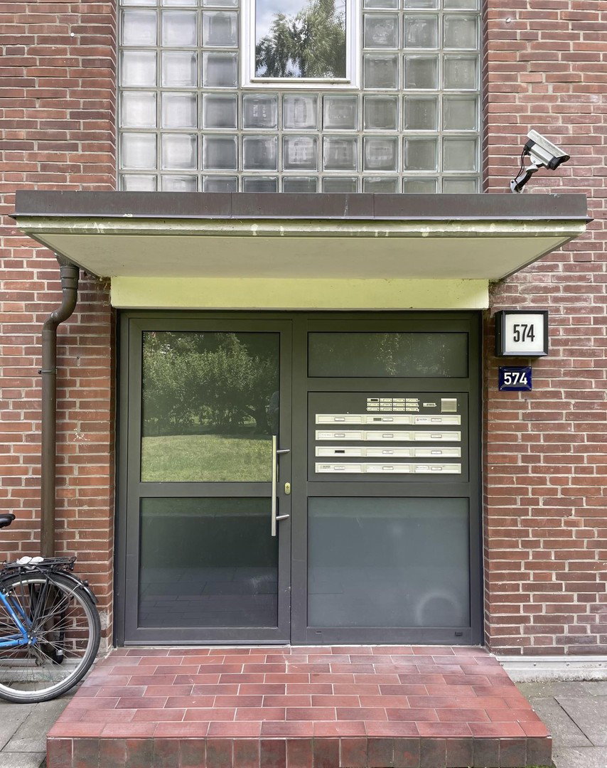 Foto 5 von 12 — Helle 2,5 Zimmer Wohnung mit großem Balkon in Stadtpark-Nähe
