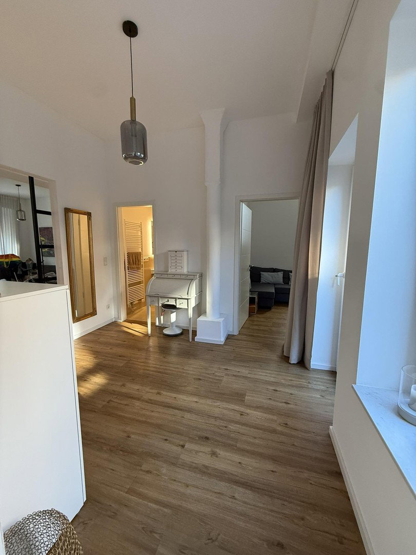Foto 5 von 12 — Stadthaus-Feeling: Großzügige Wohnung mit separatem Office und eigenem Parkplatz