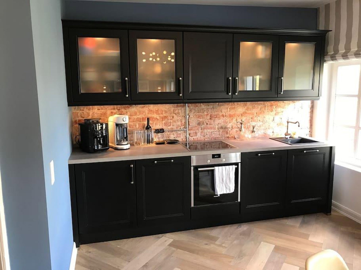 Foto 7 von 12 — Luxus Studio-Loft Harvesterhude Löffelfertig möbliert zum Verkauf