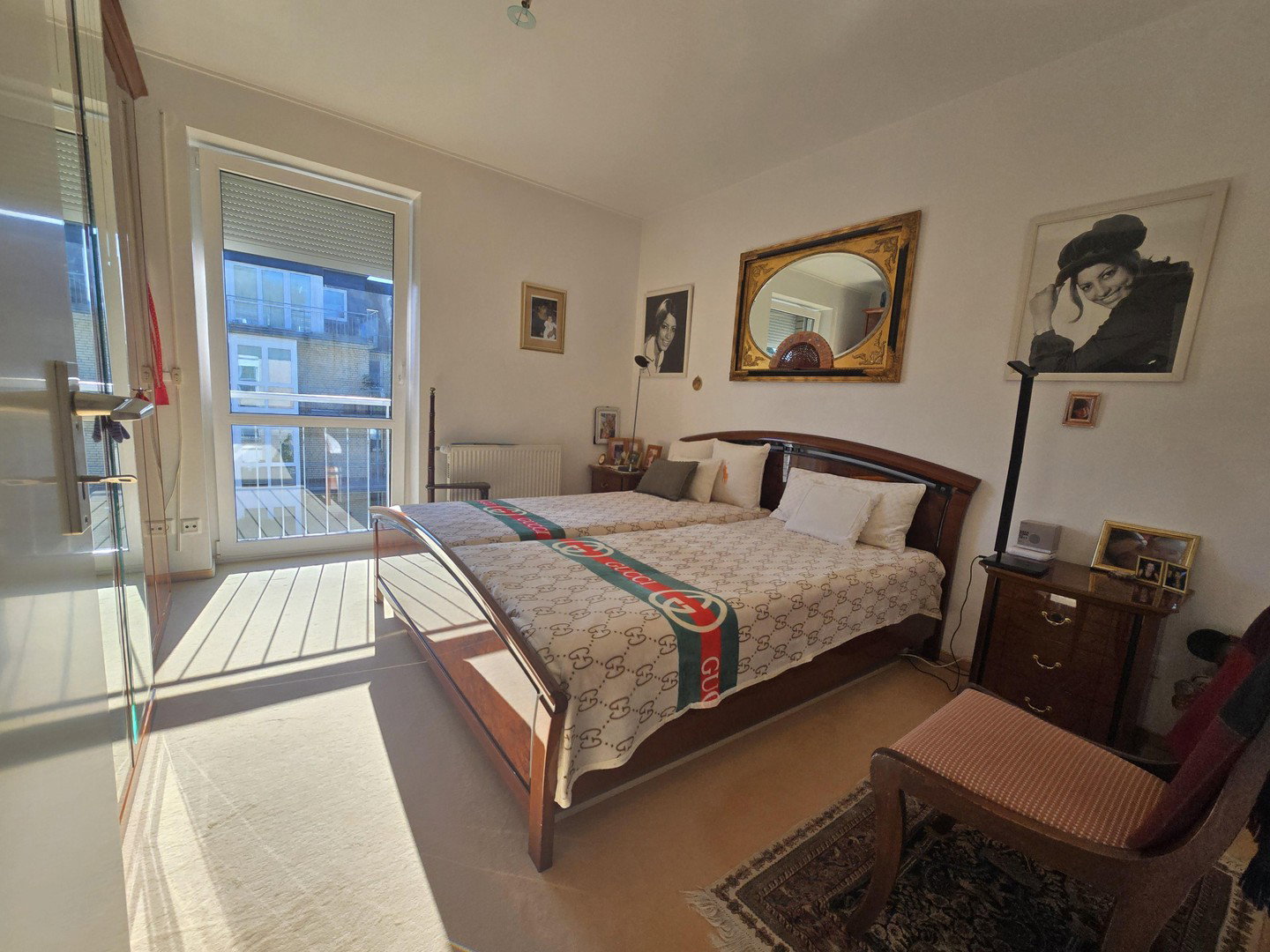 Foto 7 von 12 — Lichtdurchflutete 2 Zimmer Etagenwohnung mit grossem Balkon und Tiefgaragenstellplatz