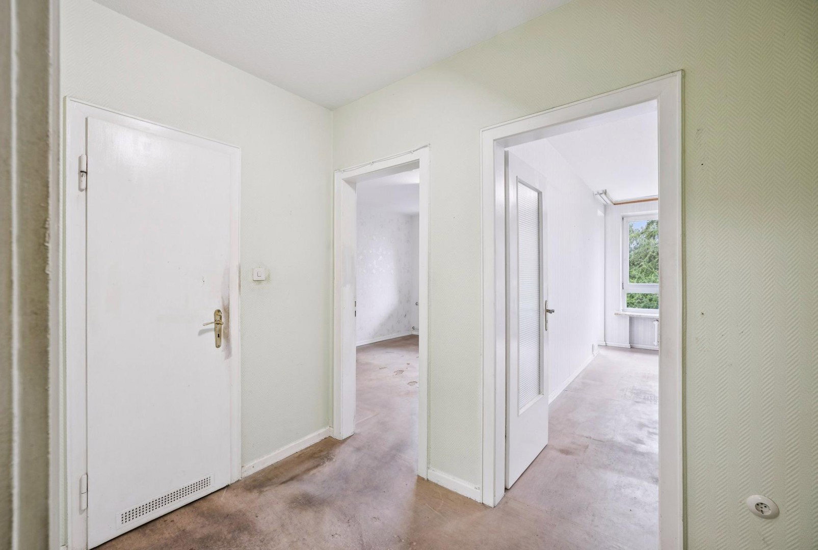 Foto 5 von 10 — 3-Zimmer-Wohnung mit Renovierungsbedarf aus Nachlass zu verkaufen
