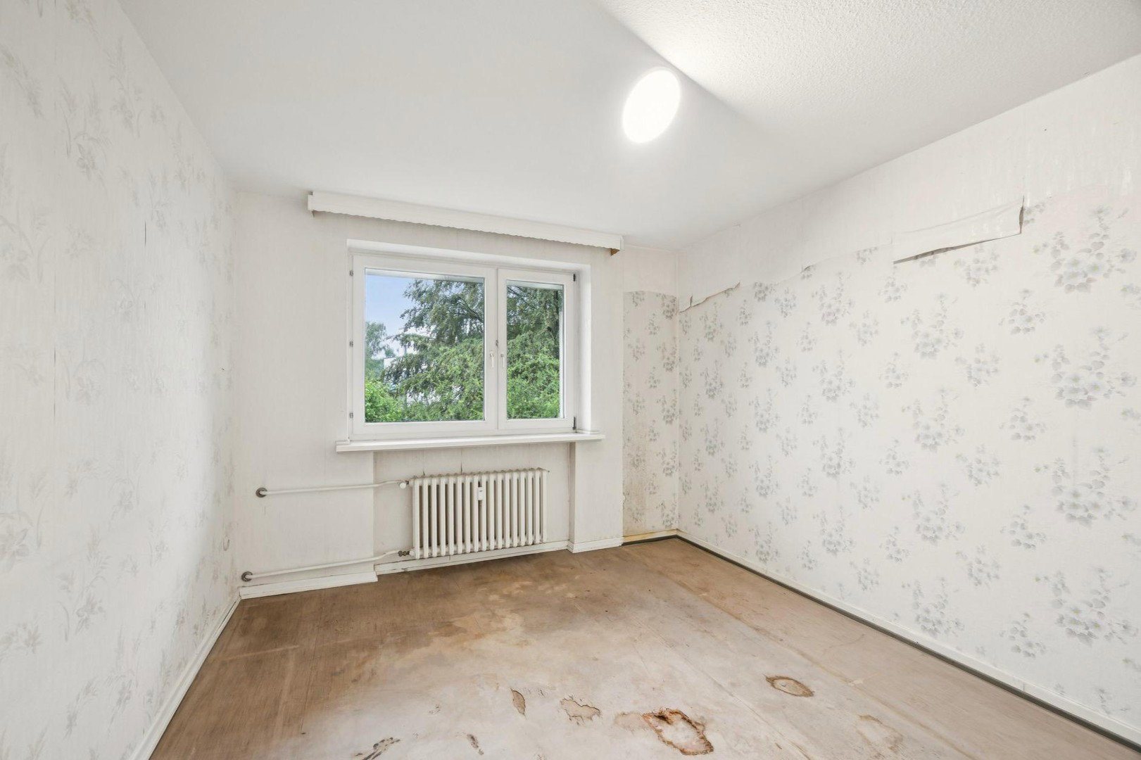 Foto 6 von 10 — 3-Zimmer-Wohnung mit Renovierungsbedarf aus Nachlass zu verkaufen