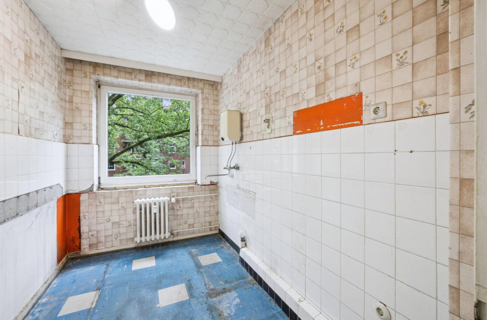 Foto 3 von 10 — 3-Zimmer-Wohnung mit Renovierungsbedarf aus Nachlass zu verkaufen