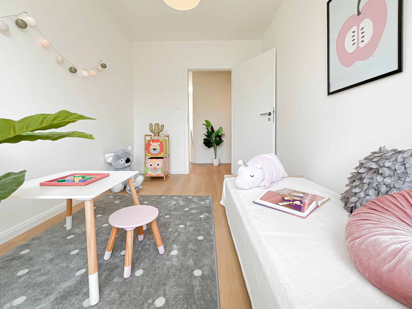 Foto 6 von 10 — Modernes Wohnen auf zwei Ebenen – großzügiges Zuhause in Hamburg-Schnelsen