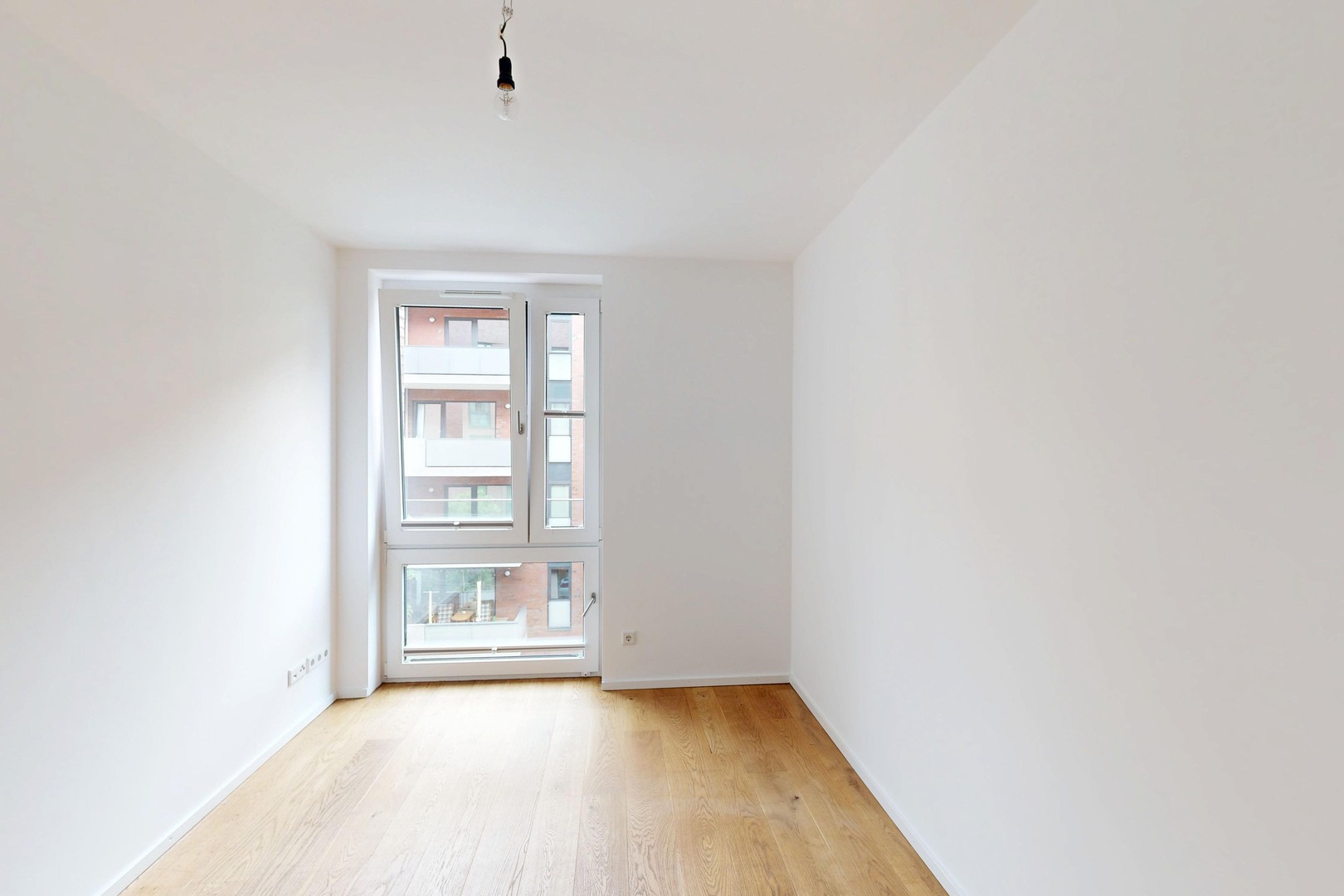 Foto 9 von 12 — Moderne 3-Zimmer-Wohnung mit Dachterrasse, Balkon und Tiefgaragenstellplatz in der HafenCity
