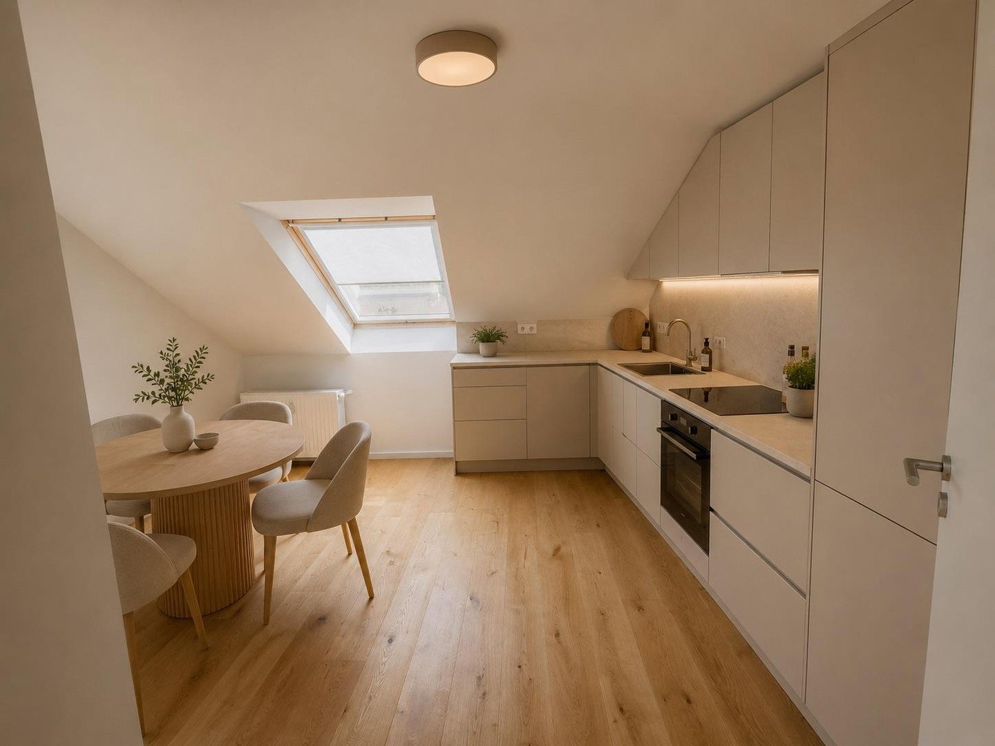 Foto 3 von 12 — Sofort bezugsfrei nach Renovierung | Findorff-Weidedamm | Garage | provisionsfrei | nahe Bürgerpark
