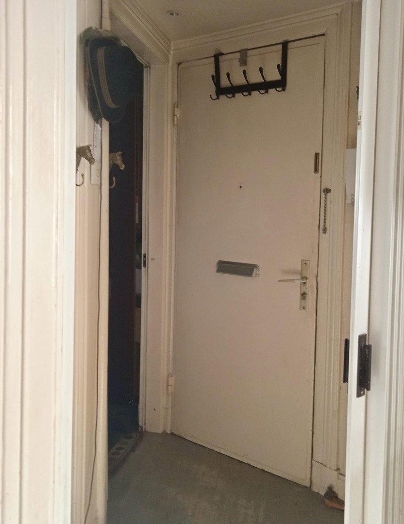 Foto 6 von 8 — Top Lage – vermietete 2 Zi.-Altbau-ETW