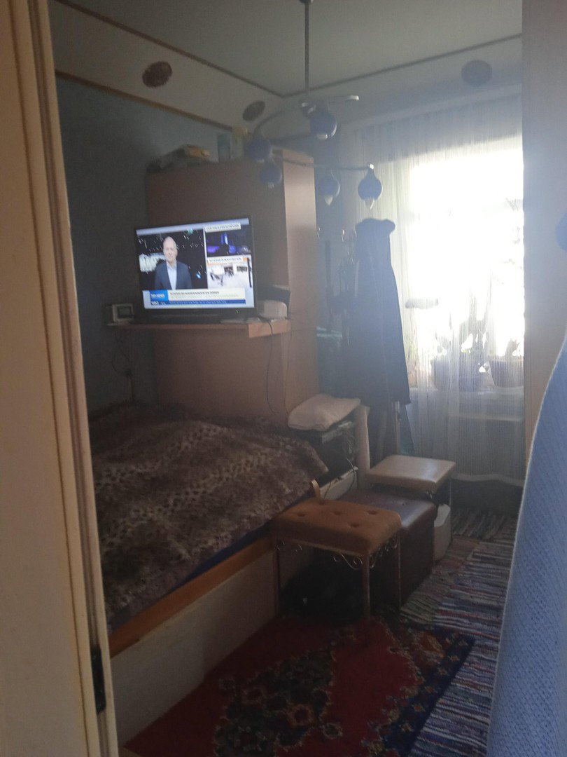 Foto 4 von 8 — Top Lage – vermietete 2 Zi.-Altbau-ETW