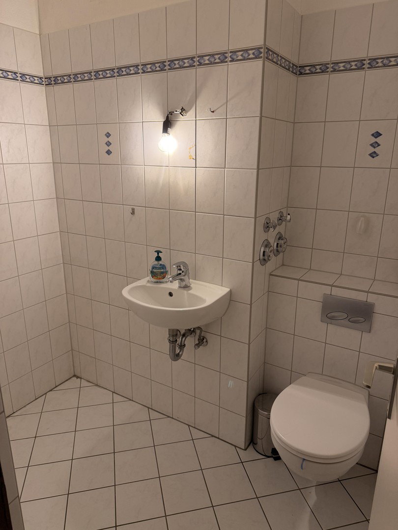 Foto 7 von 12 — Viel Raum für eigene Ideen: 4 Zimmer mit Westloggia – courtagefrei in Hummelsbüttel
