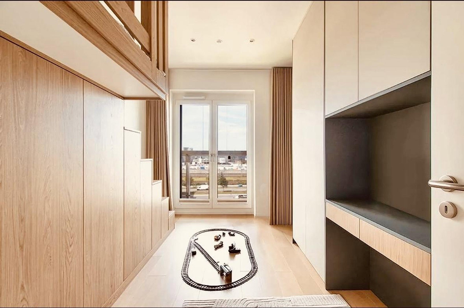 Foto 6 von 12 — HafenCity | Erste Elbreihe | Elbphilharmonie-Panorama | 128 m² | 4 Zimmer | 20 m² Terrasse