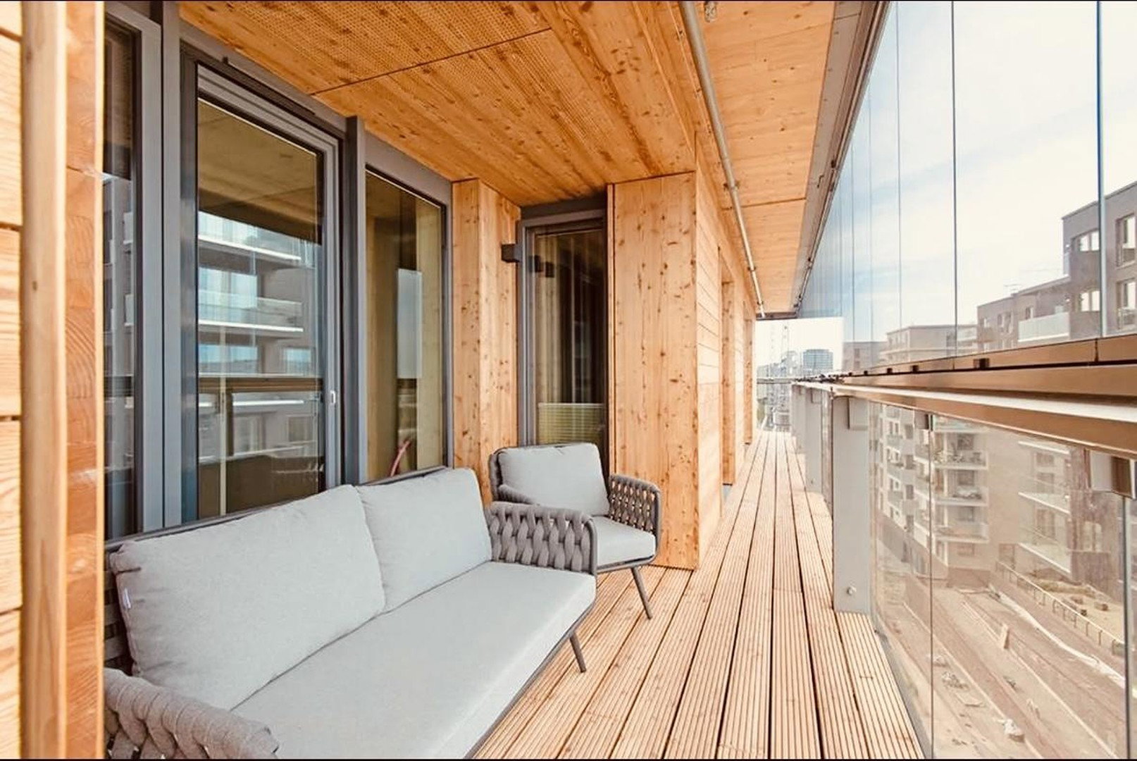 Foto 5 von 12 — HafenCity | Erste Elbreihe | Elbphilharmonie-Panorama | 128 m² | 4 Zimmer | 20 m² Terrasse