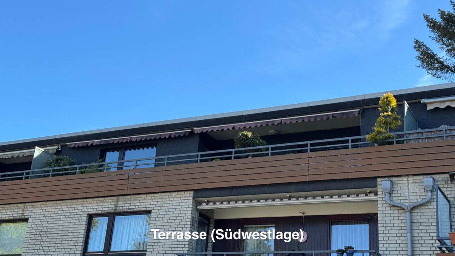 Foto 6 von 12 — 3-Zimmer-Wohnung im Staffelgeschoss mit zwei grossen Dachterrassen – provisionsfrei