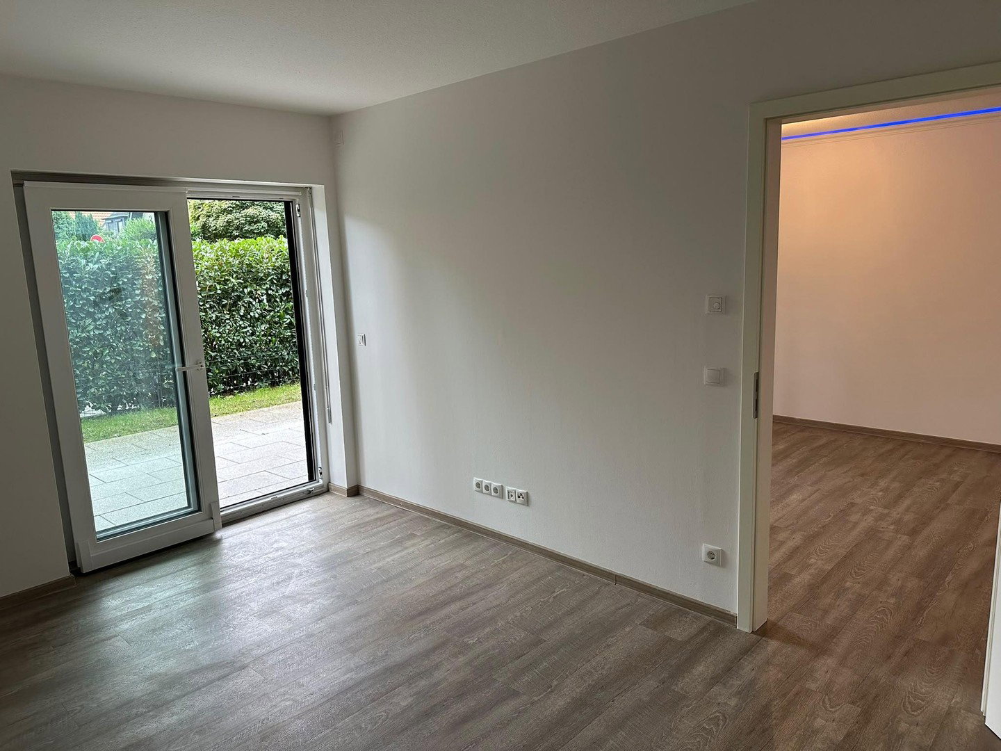 Foto 11 von 12 — Hochwertige 2-Zimmer-Eigentumswohnung mit Terrasse und Tiefgaragenstellplatz