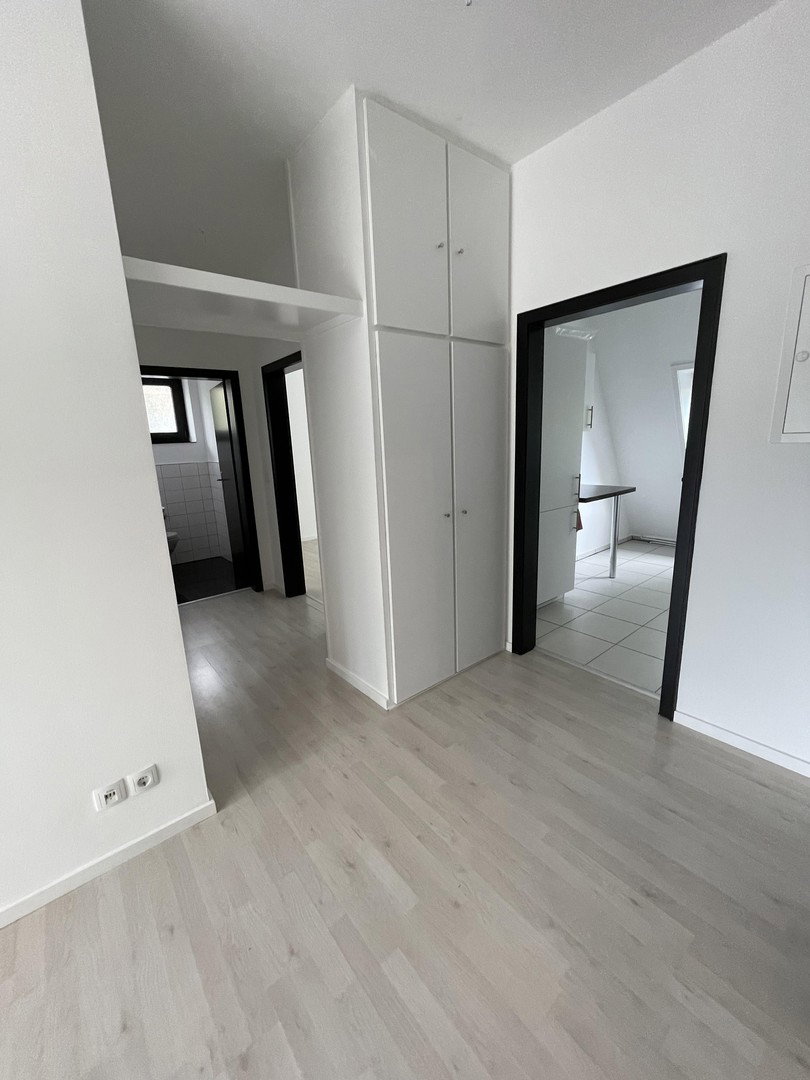 Foto 7 von 9 — 3-ZIMMER-WOHNUNG IN TOP ZUSTAND MIT SÜD-DACHTERRASSE // PROVISIONSFREI!