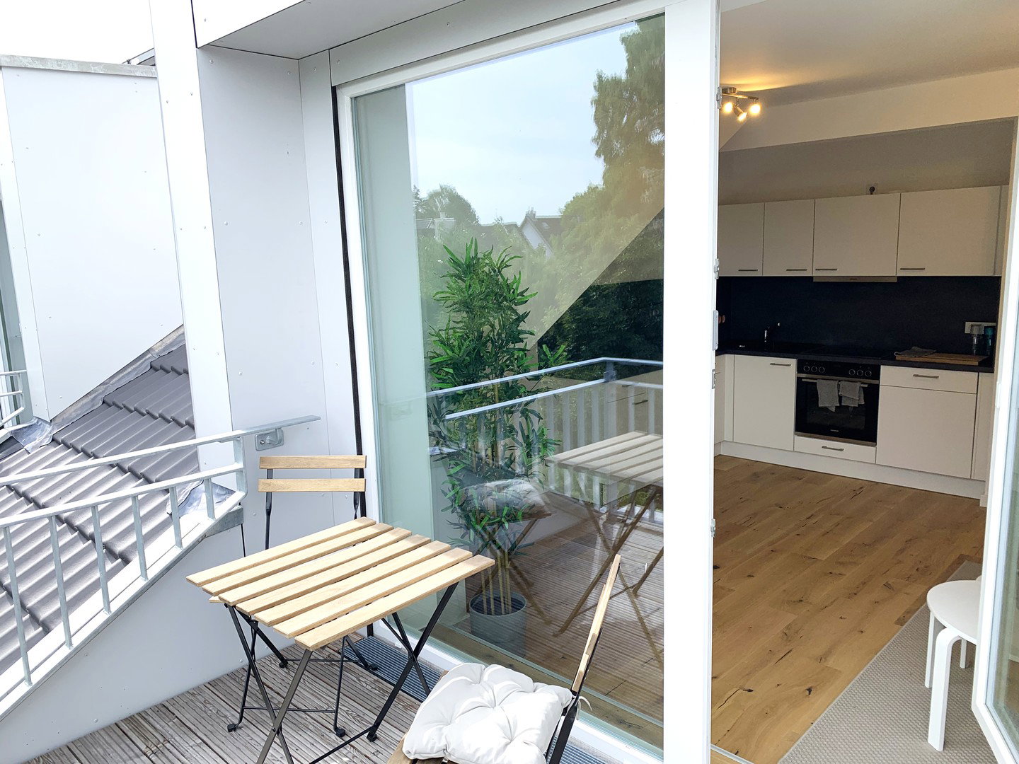 Foto 6 von 10 — Moderne 1,5-Zimmer-Wohnung mit Südwest-Balkon in Hamburg-Marienthal