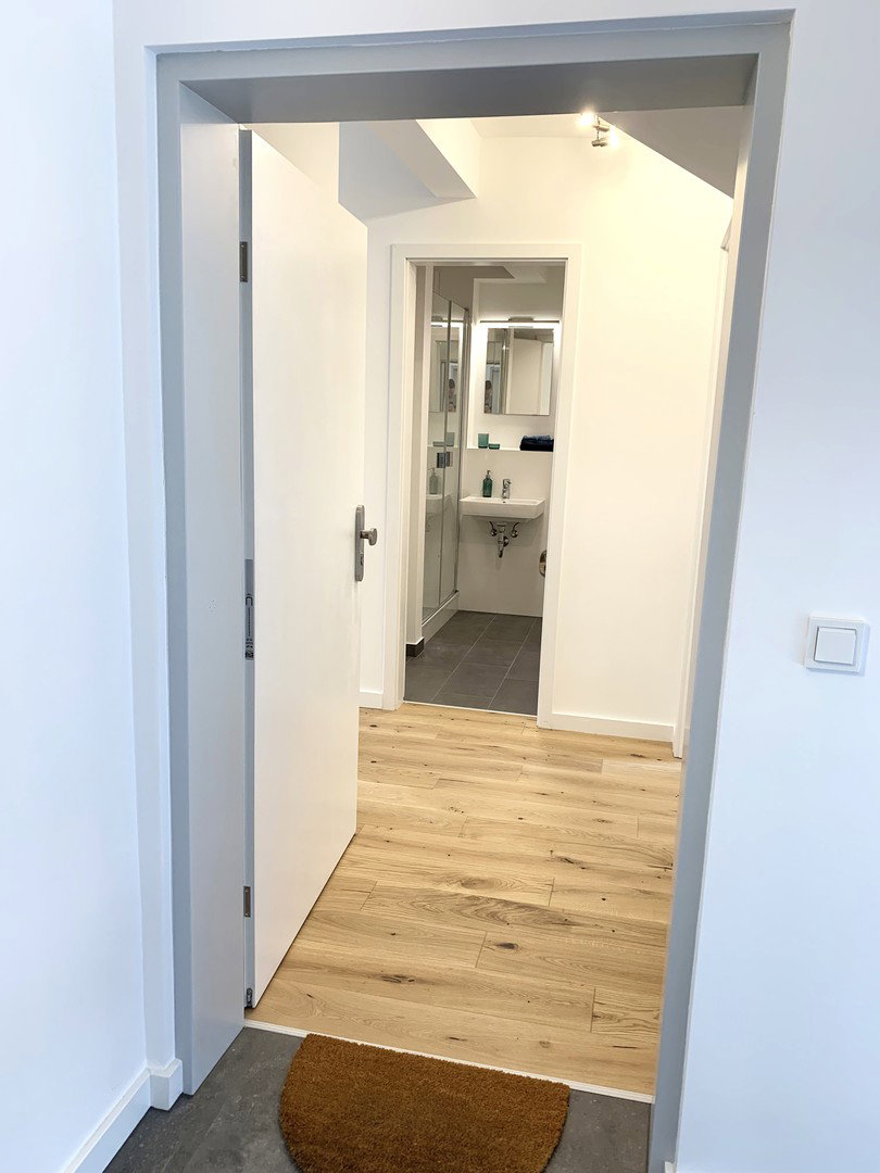 Foto 8 von 10 — Moderne 1,5-Zimmer-Wohnung mit Südwest-Balkon in Hamburg-Marienthal