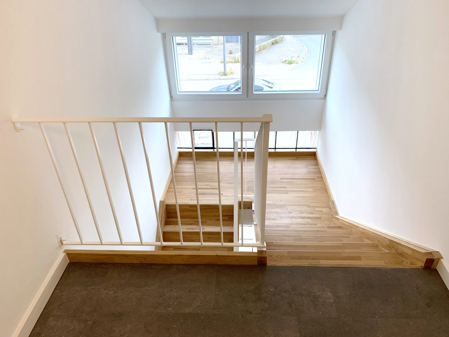 Foto 9 von 10 — Moderne 1,5-Zimmer-Wohnung mit Südwest-Balkon in Hamburg-Marienthal