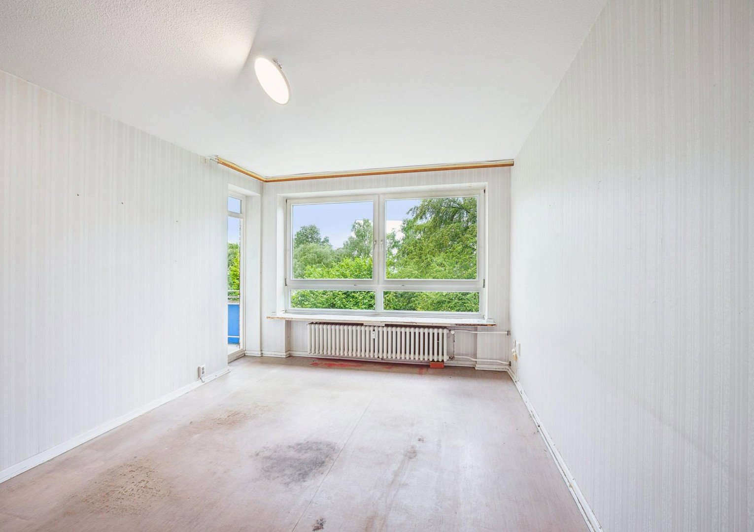 Foto 6 von 9 — Helle 3-Zimmer-Wohnung mit viel Potential